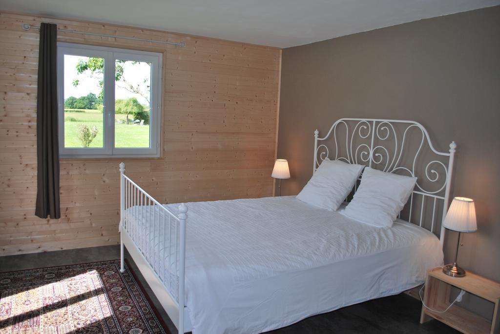 Domaine Les Gandins Bed and Breakfast Saint-Germain-de-Salles Eksteriør billede